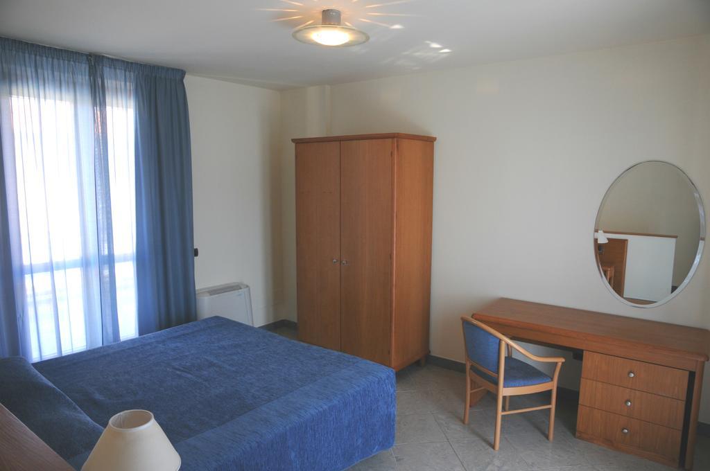 Continental Resort Tirrenia Habitación foto